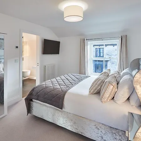 Apartment Host & - Oxford House Harrogate