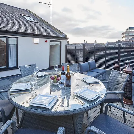 Host & - Oxford House Apartment *