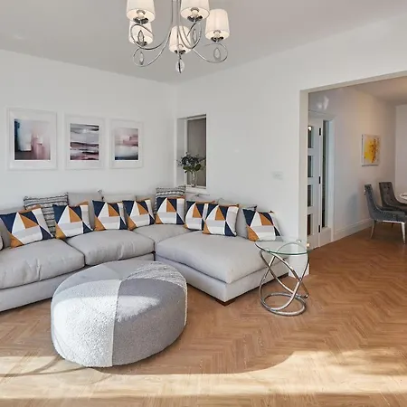 Host & - Oxford House Apartamento *