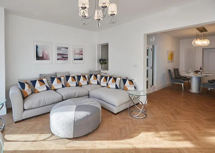 Host & - Oxford House Apartman *