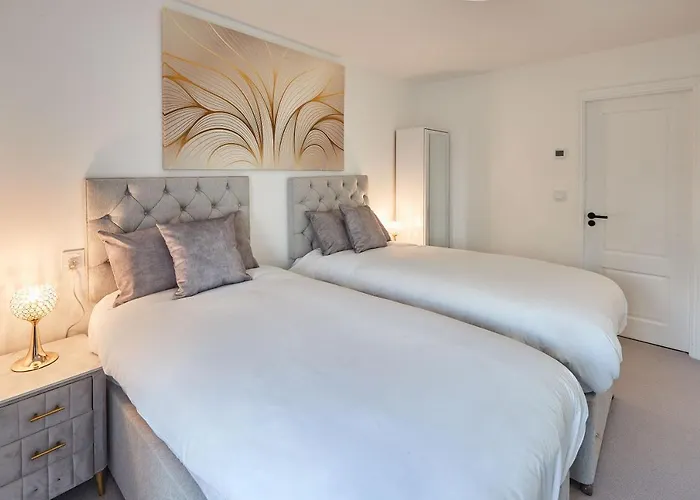 Host & - Oxford House Apartman Harrogate